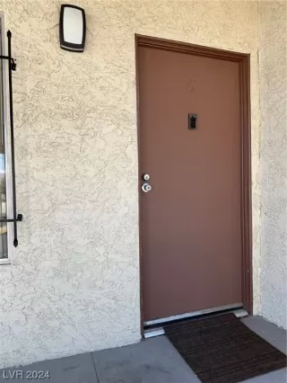 Photo #2: 2551940 Listing 