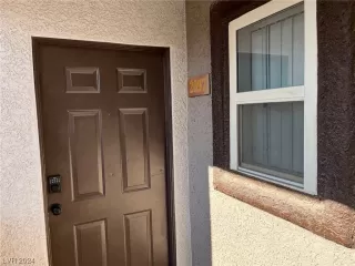 Photo #4: 2551943 Listing