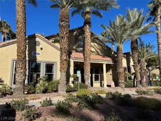 Photo #2: 2551951 Listing 