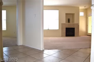 Photo #5: 2551953 Listing 