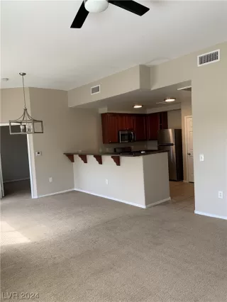 Photo #4: 2551972 Listing 