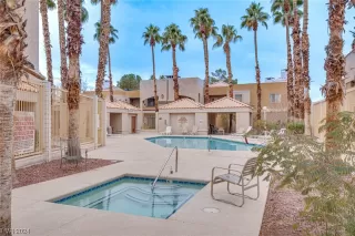 Photo #3: 2551985 Listing