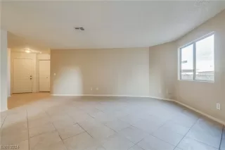 Photo #6: 2551985 Listing