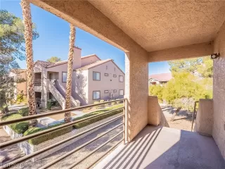 Photo #5: 2552037 Listing 