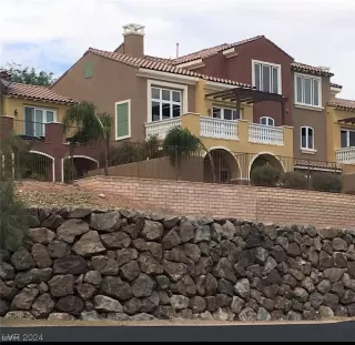 Photo #1: 2552076 Listing 