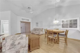 Photo #2: 2552077 Listing 