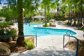 Photo #3: 2552095 Listing