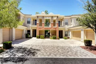 Photo #4: 2552095 Listing