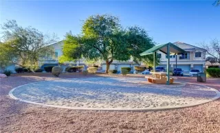 Photo #5: 2552108 Listing 