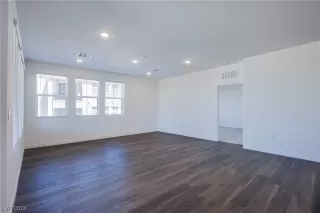 Photo #4: 2552116 Listing 