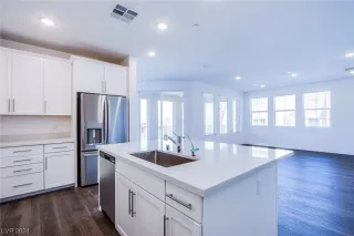 Photo #5: 2552116 Listing 