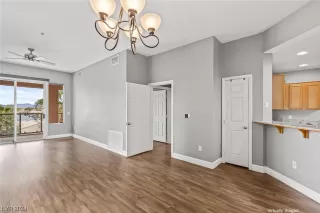 Photo #1: 2552152 Listing 