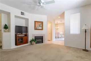 Photo #2: 2552217 Listing