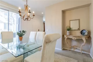 Photo #3: 2552217 Listing