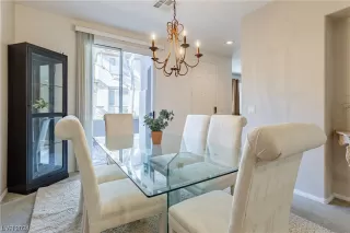 Photo #4: 2552217 Listing