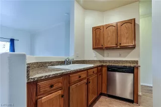 Photo #1: 2552218 Listing 