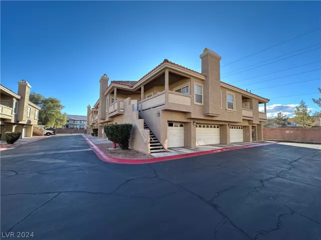 MLS: 2552254 Condo For Sale