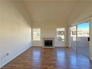 Photo #1: 2552254 Listing 