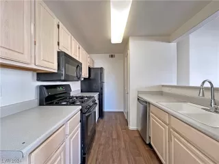 Photo #4: 2552254 Listing 