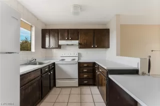 Photo #1: 2552262 Listing 