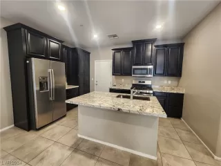 Photo #5: 2552264 Listing 