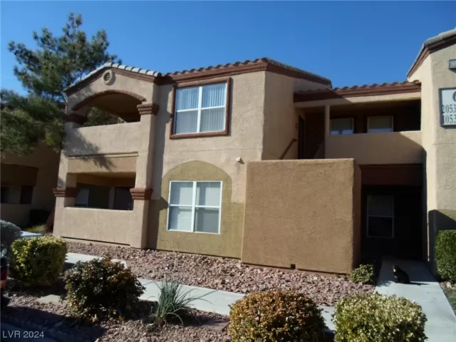 MLS: 2552277 Condo For Sale