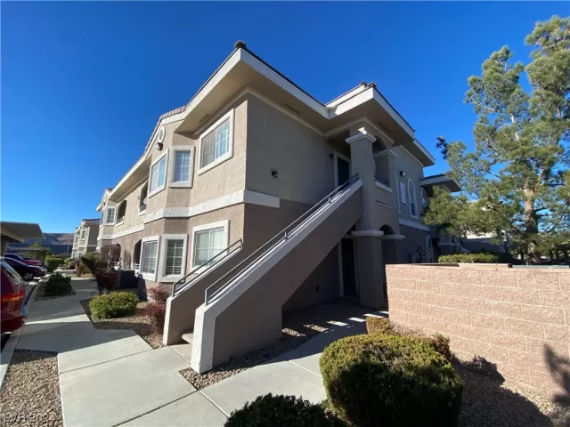 MLS: 2552283 Condo For Sale