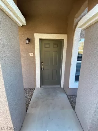 Photo #1: 2552283 Listing 