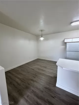 Photo #1: 2552288 Listing 