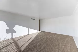 Photo #2: 2552298 Listing 