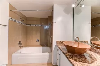 Photo #5: 2552298 Listing 