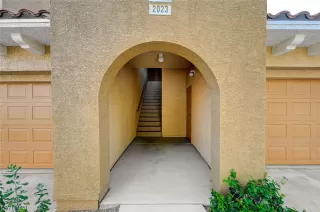 Photo #1: 2552327 Listing 