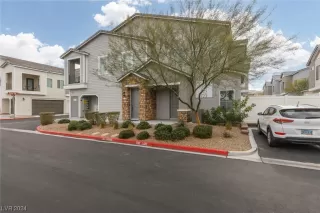 Photo #1: 2552329 Listing