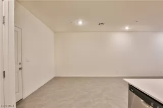 Photo #6: 2552406 Listing 