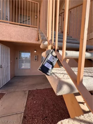 Photo #1: 2552424 Listing 