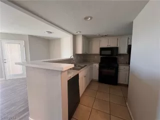 Photo #4: 2552424 Listing 