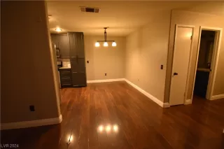 Photo #2: 2552429 Listing 