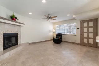 Photo #3: 2552435 Listing