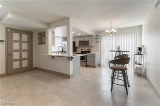 Photo #6: 2552435 Listing