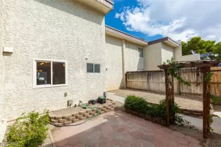 Photo #5: 2552476 Listing 