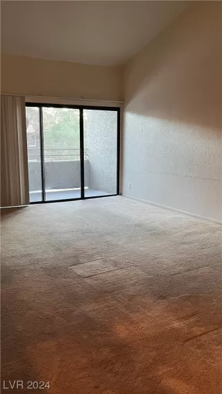 Photo #3: 2552495 Listing 