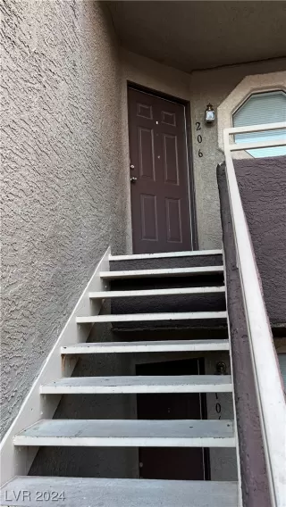 Photo #5: 2552495 Listing 