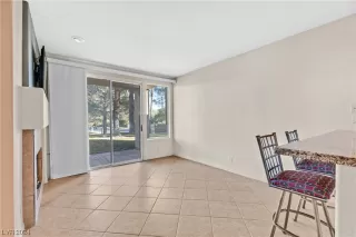 Photo #5: 2552516 Listing