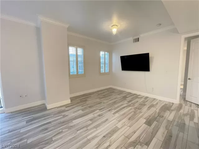MLS: 2552561 Condo For Sale