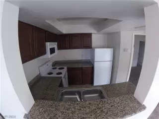 Photo #5: 2552583 Listing 