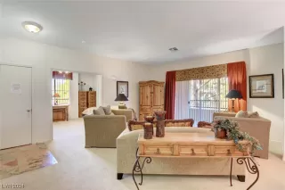 Photo #6: 2552584 Listing 