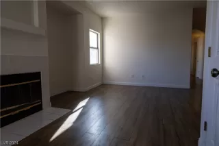 Photo #3: 2552601 Listing