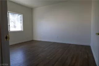 Photo #5: 2552601 Listing