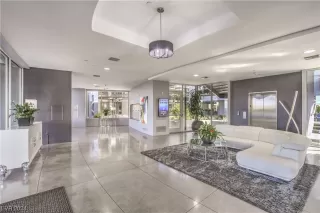 Photo #1: 2552631 Listing