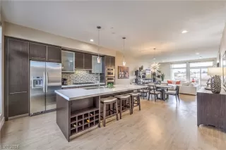 Photo #5: 2552631 Listing